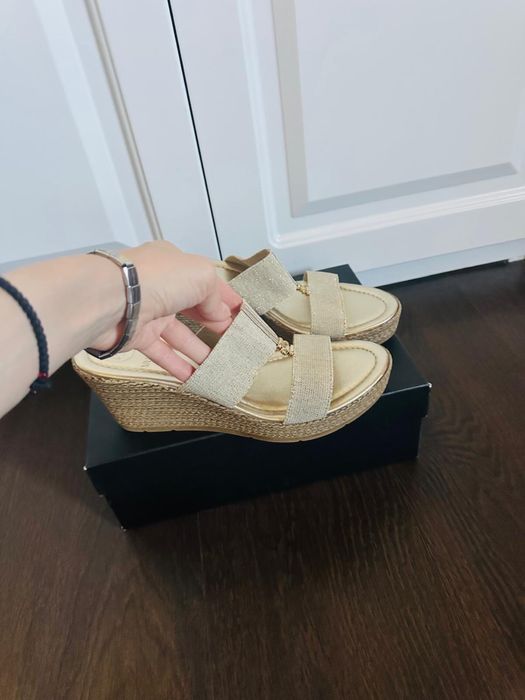 Papuci / saboti , eleganti de dama , numarul 40 , noi , culoare crem
