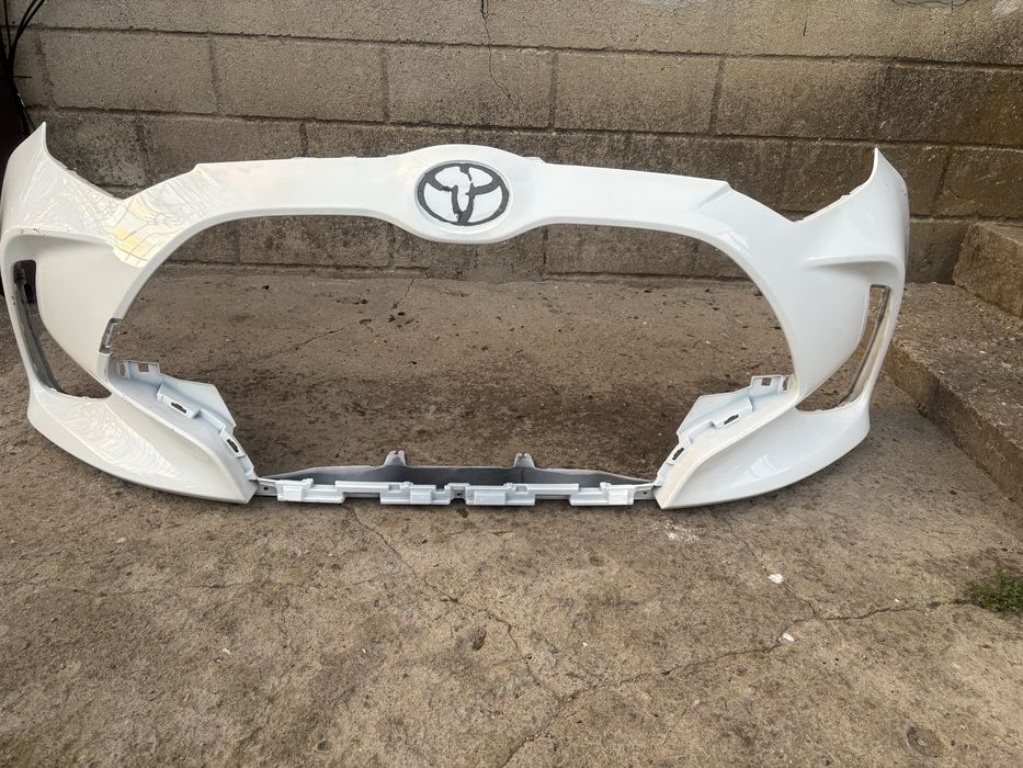Предна броня за Тойота Ярис 4 / Toyota Yaris IV