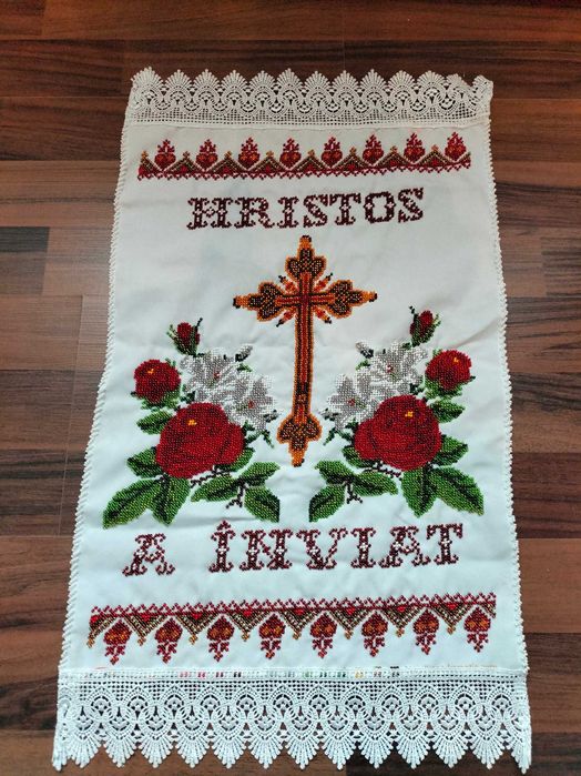 Cămăși mărgele,prosoape ,curele icoane