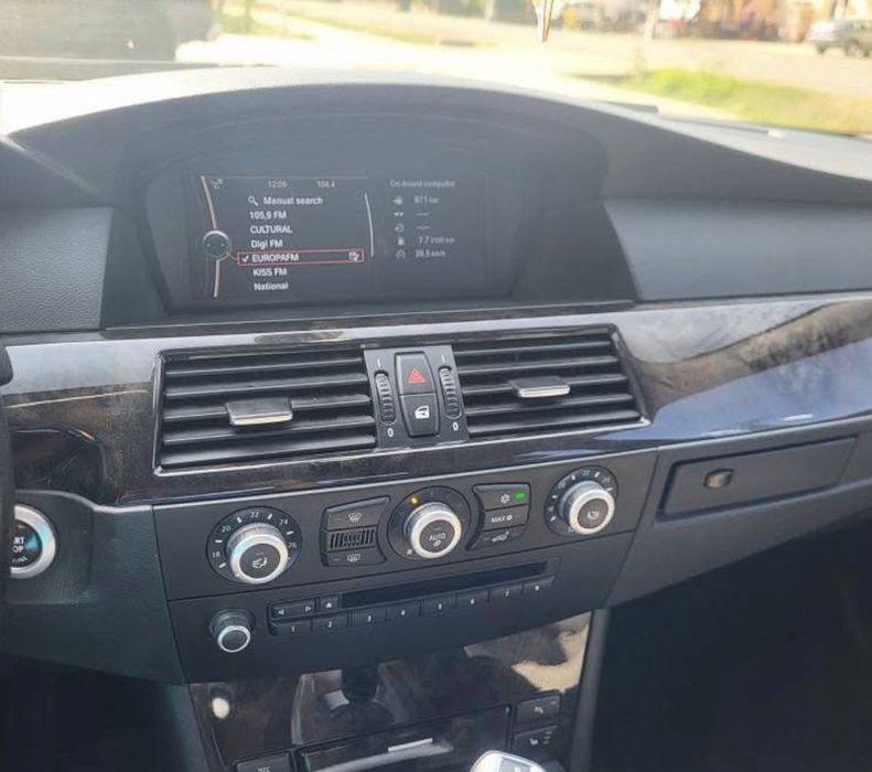 Vand BMW e 60 ,an 2009 ,motor 2.0 TDI 177 cp.pret 6000 euro negociabil