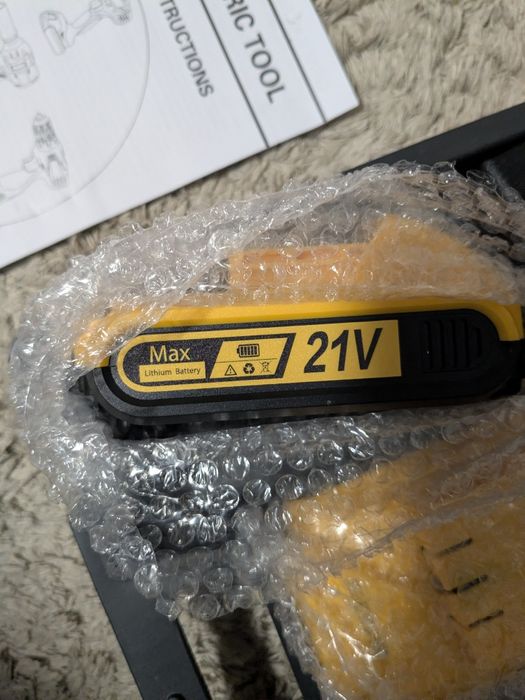 Mașina de găurit și înșurubat cu percuție Noua