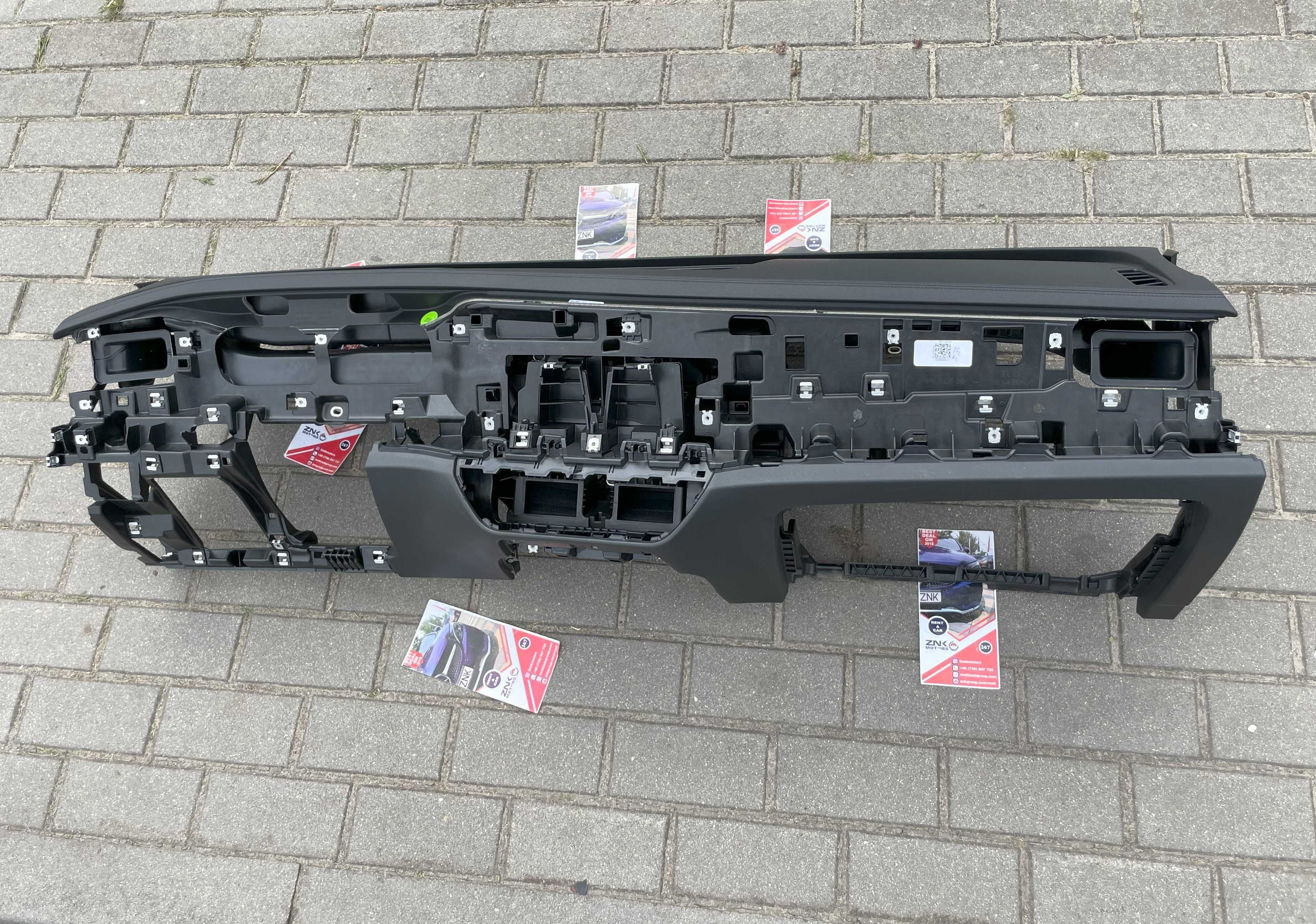 VW Passat B9 3J - plansa de bord cusatura HUD - kit airbag / centuri