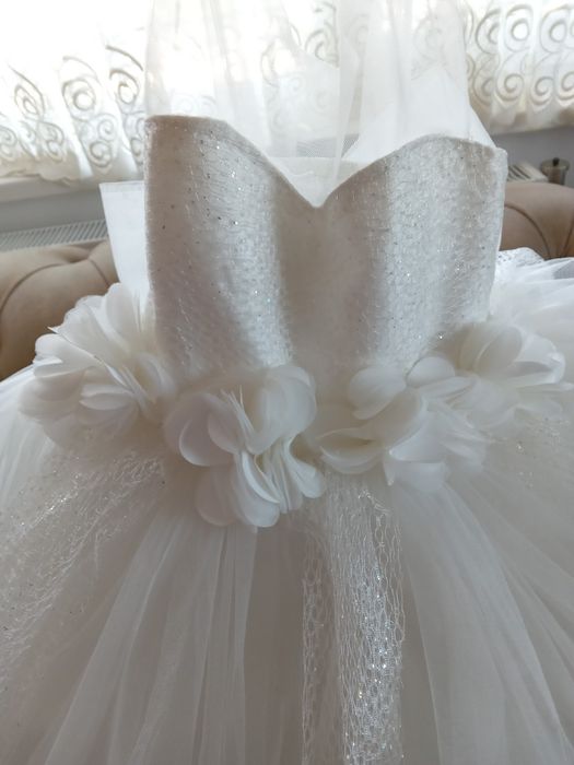 Бебешки и детски  официални рокли