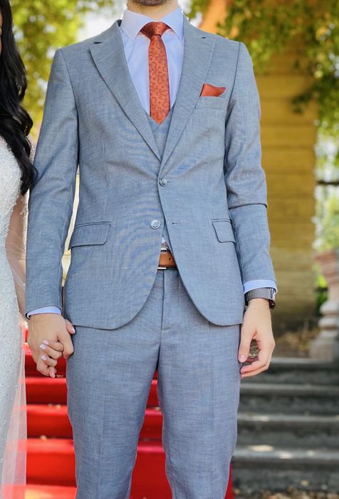 Costum complet 4 piese Escudo 65% lana, marimea 50