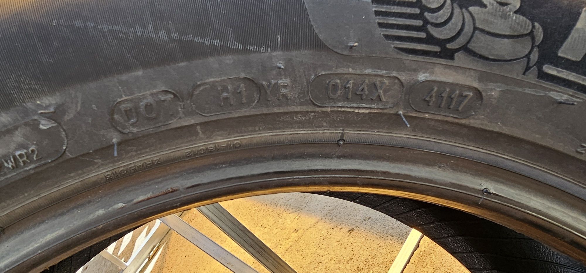 Гуми Мишелин 225 55 18 в идеално състояние