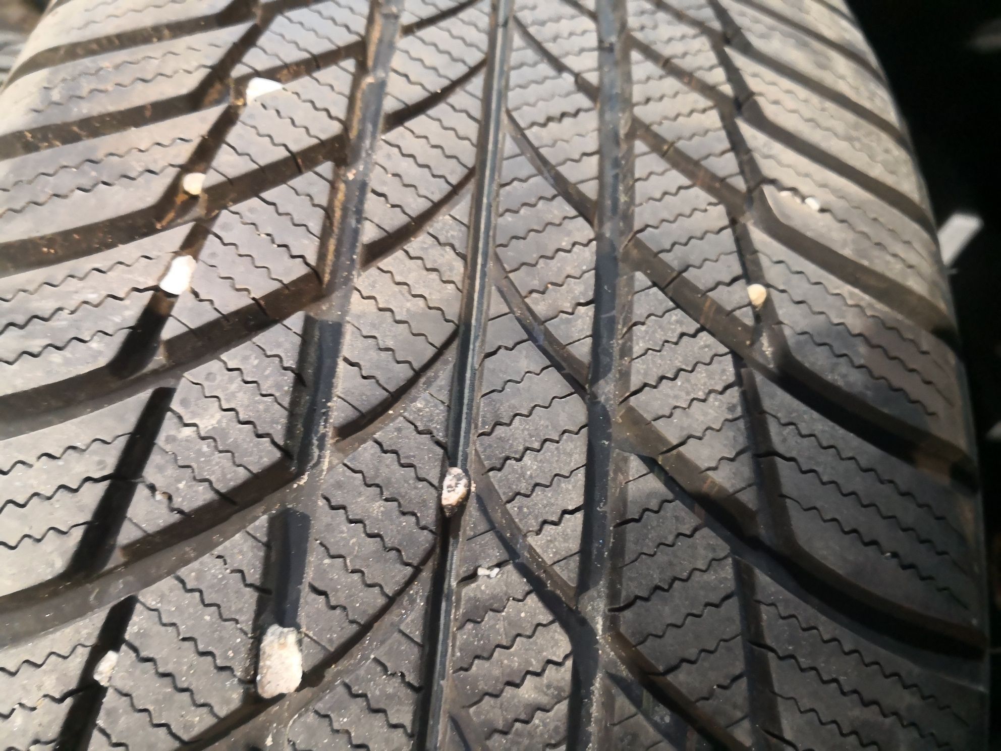 225 45 18 цола гуми като нови дот dot 23 Bridgestone