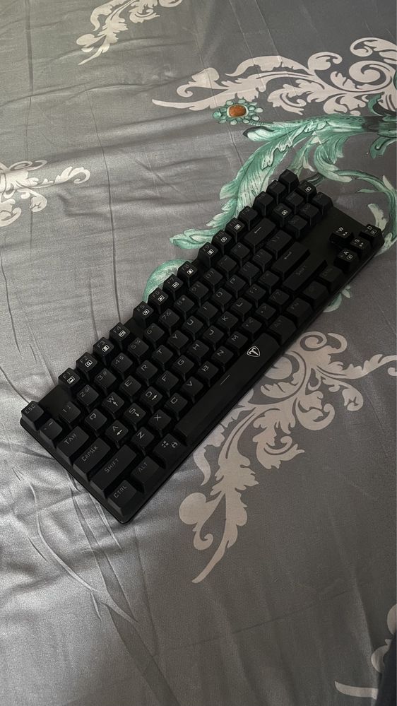 Tastatura gaming mecanica T-Dagger Bora