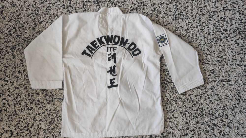 Добок / Екип за Таекуондо Daedo ITF approved 110cm & 140cm