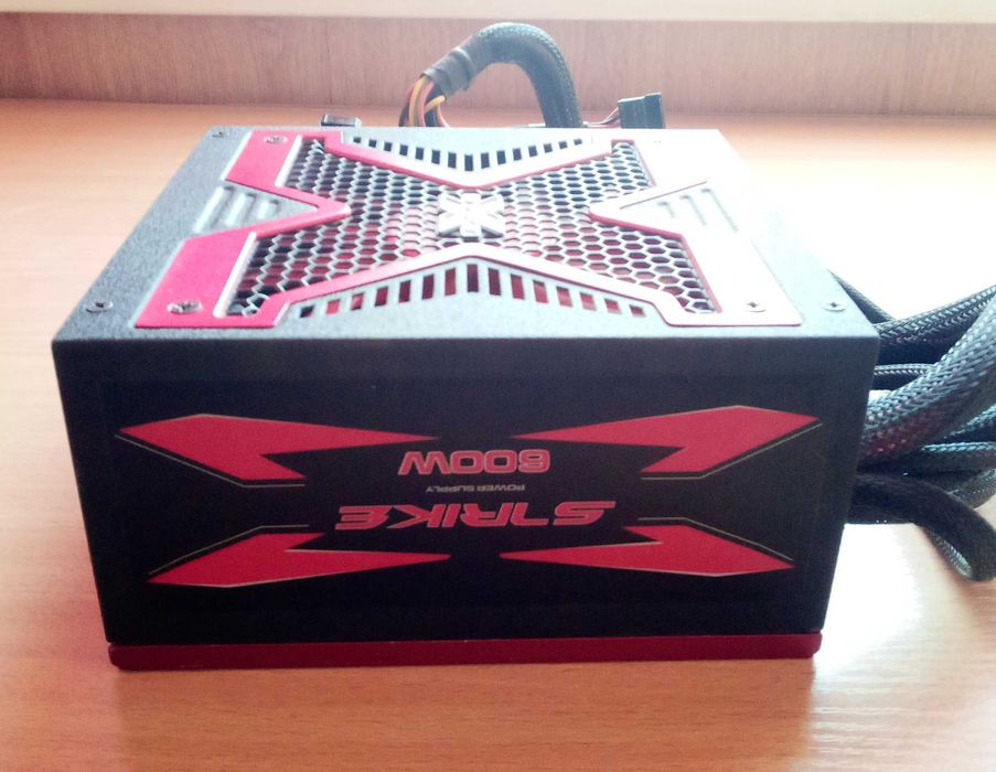 Продам! блок питания: Aerocool