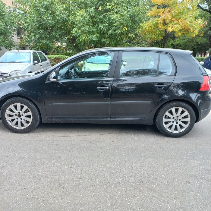 Vând Volkswagen golf5