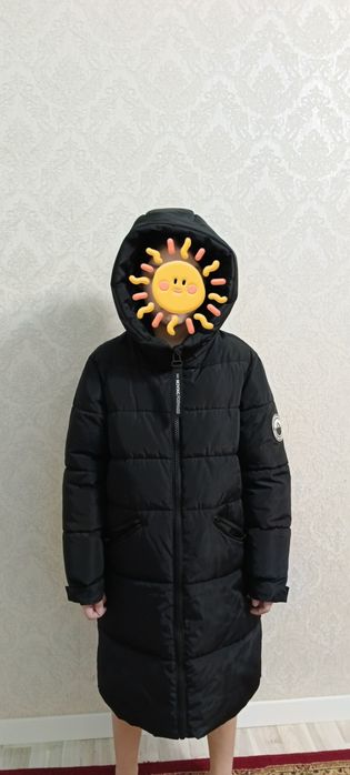 Продам зимнюю куртку на девочку размер 152см в идеальном состоянии