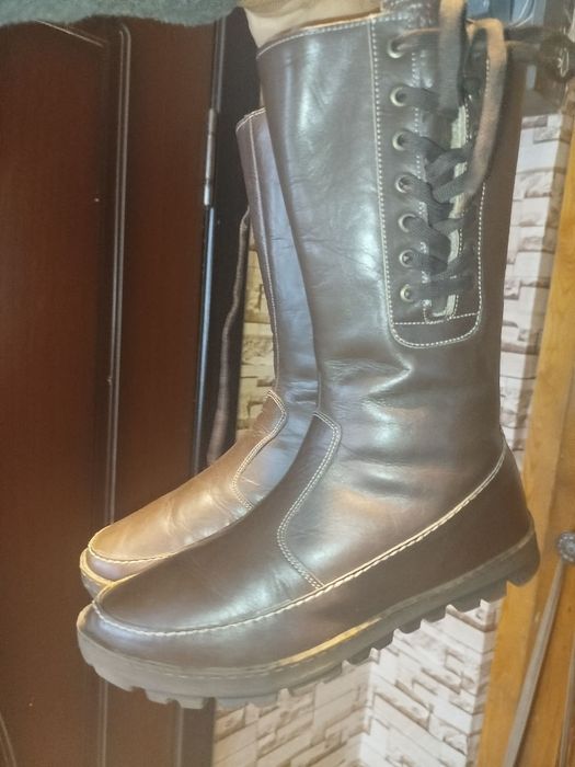 Продаю женские сапоги