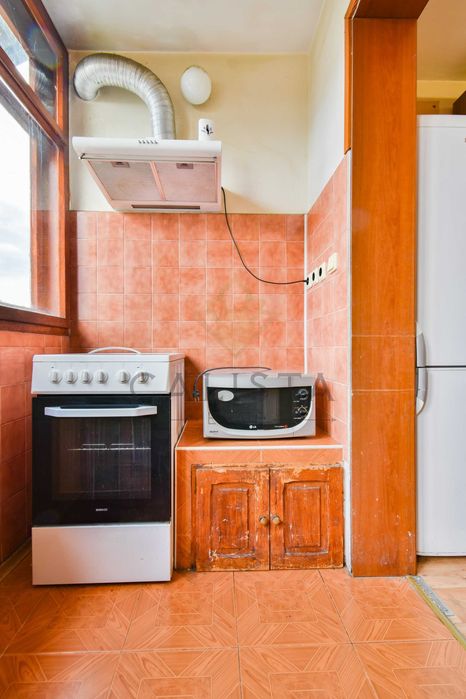 Продава се Тристаен апартамент в София, Овча купел 1 - 89 кв.м за 1967 €/кв.м - Снимка #2