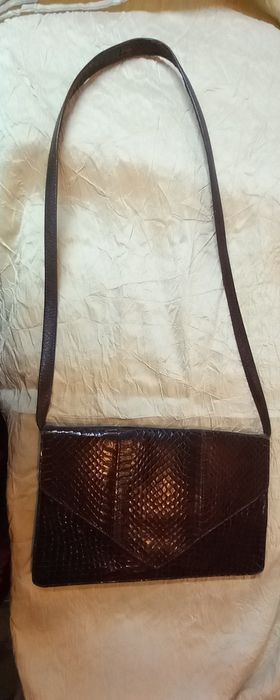 Дамски чанти от екзотични кожи-змийска и крокодилска