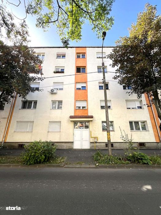 Apartament 3 camere - Micro 16 –Str. Sanatatii