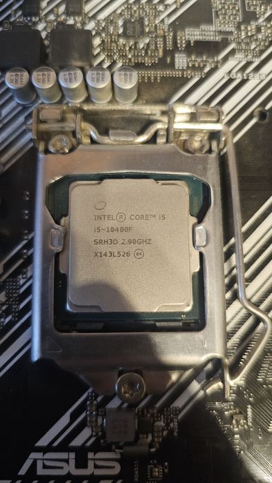 Kit i5-10400f placa si memorie