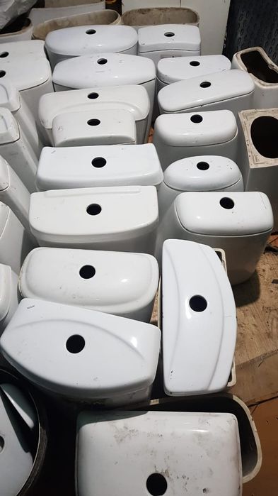 Бочки и крышки продается