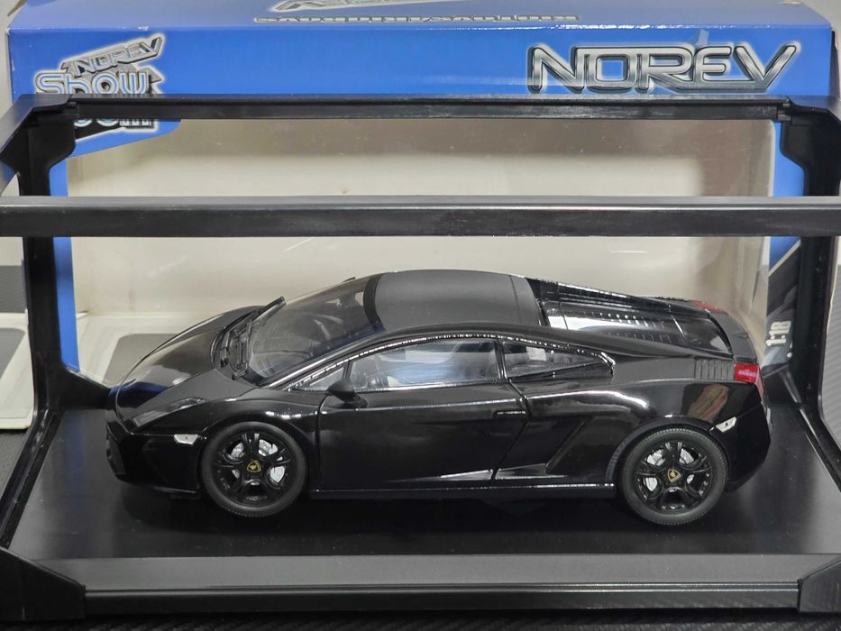 Macheta Auto 1/18 Norev Lamborghini Gallardo NERA