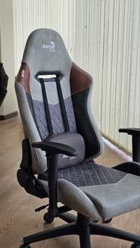 Игровое компьютерное кресло Aerocool Duke Tan Grey
