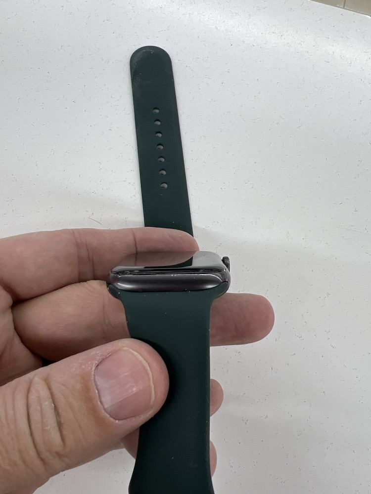 Apple watch se 44 black