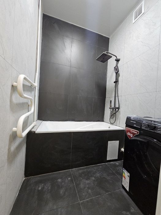 Чилонзор 3 орентир метро Новза 2*3/3/4   балкон 1.5×3  евро ремонт