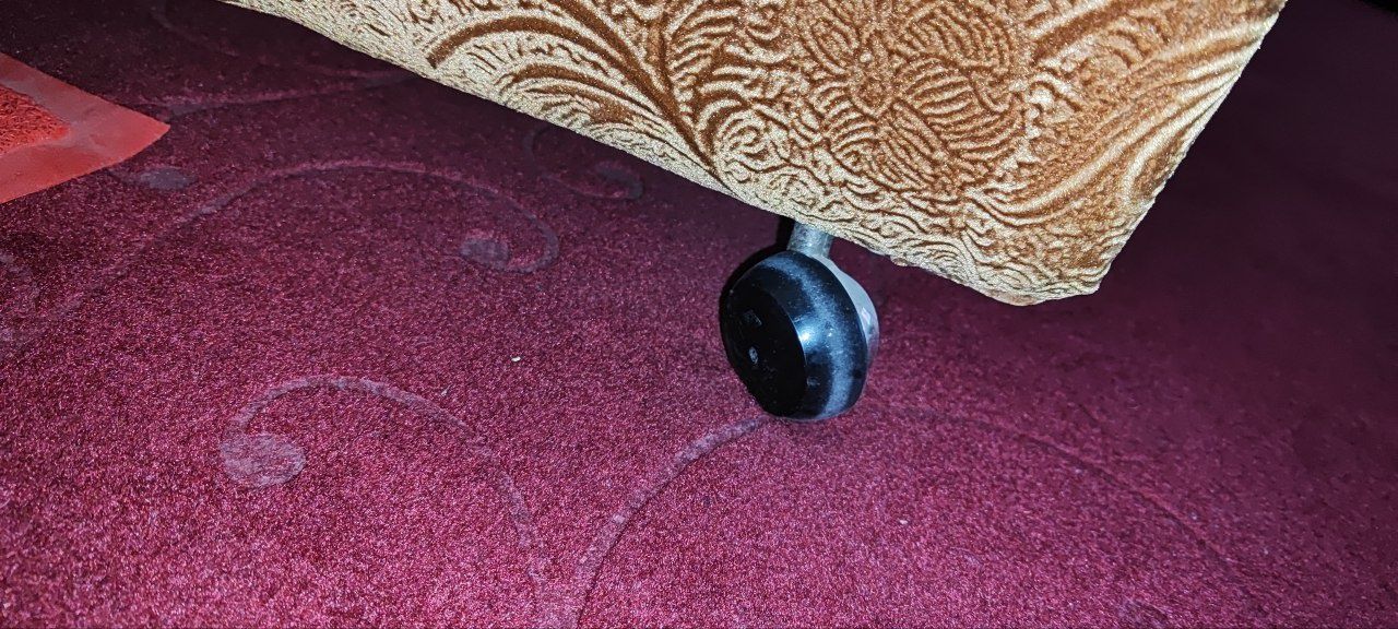 Mebel kreslo sotiladi holati yaxshi
