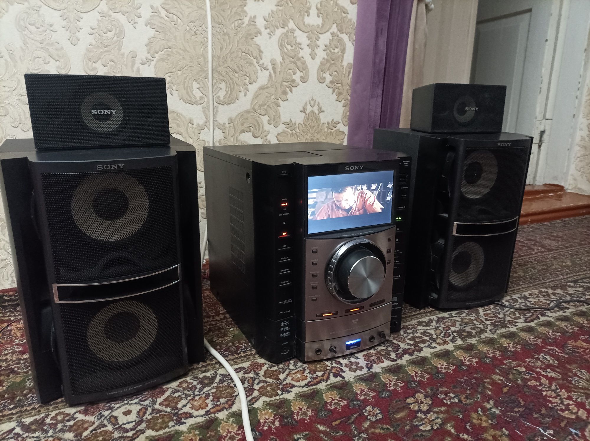 Sony sentr sotiladi