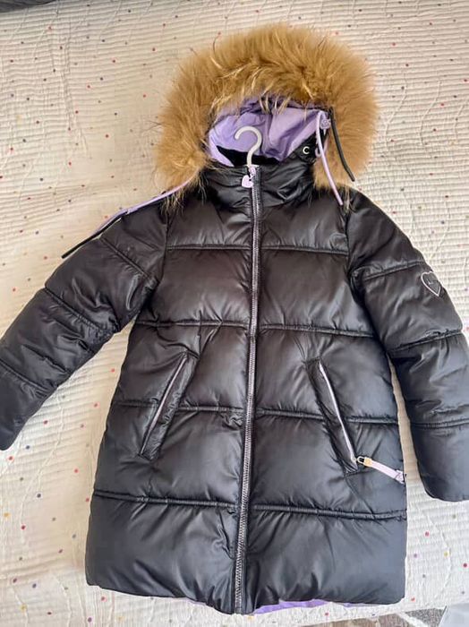 Продам зимнюю куртку на девочку