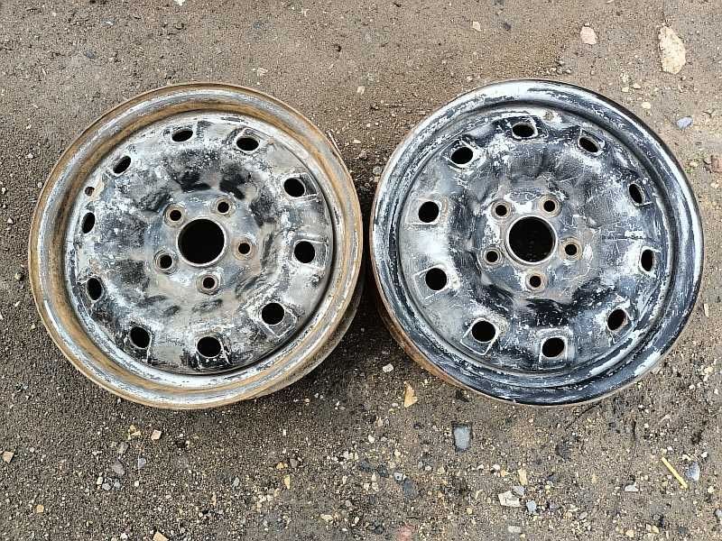 Продам оригинальные металлические диски на Toyota Carina