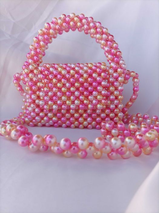 Чанти от мъниста