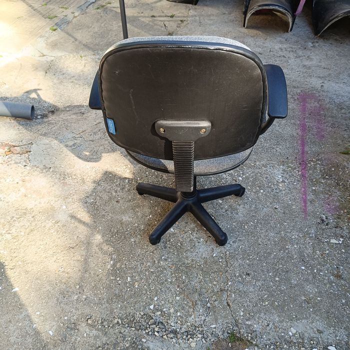 Стол за бюро и офис