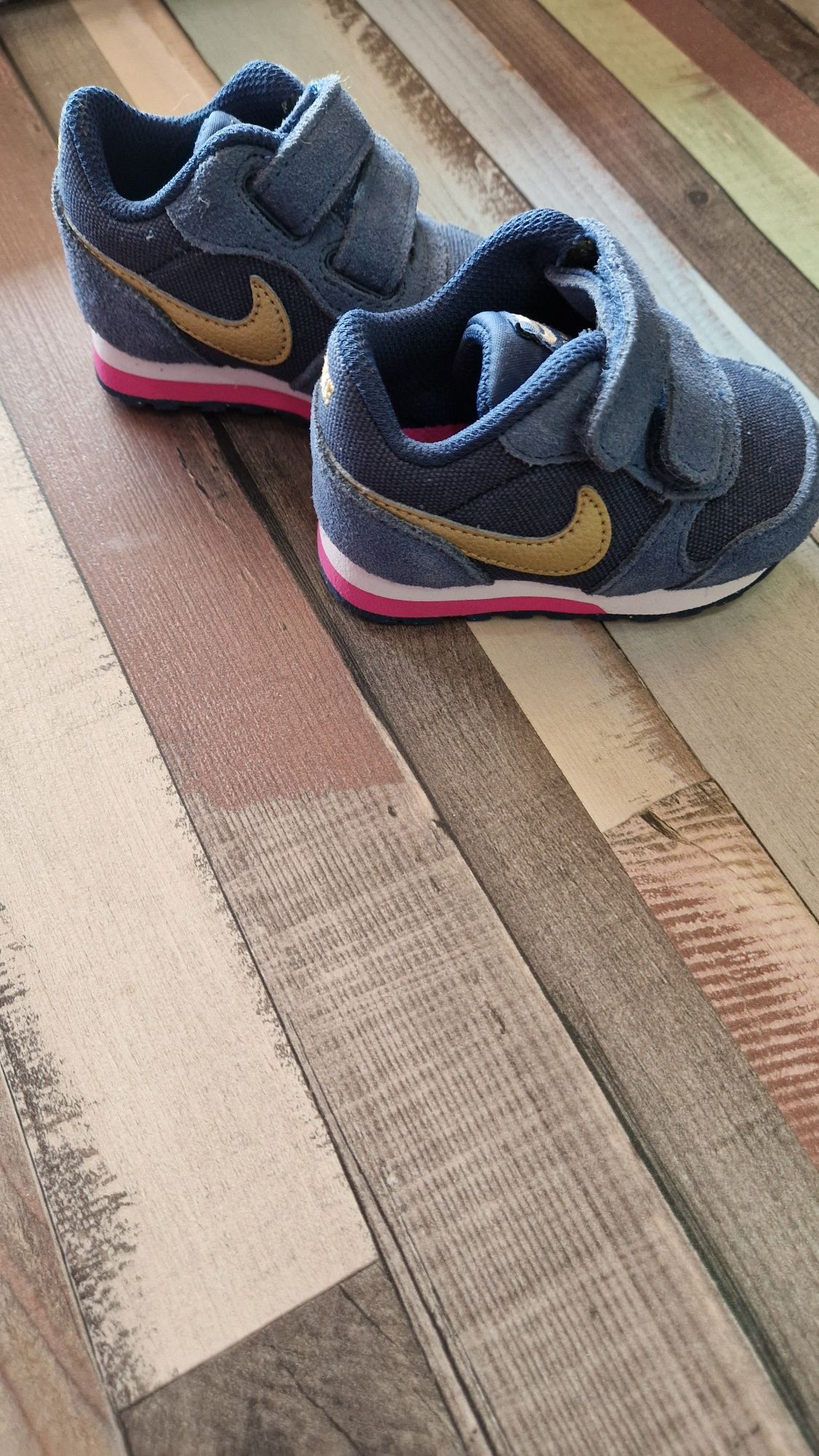 Нови бебешки маратонки Nike
