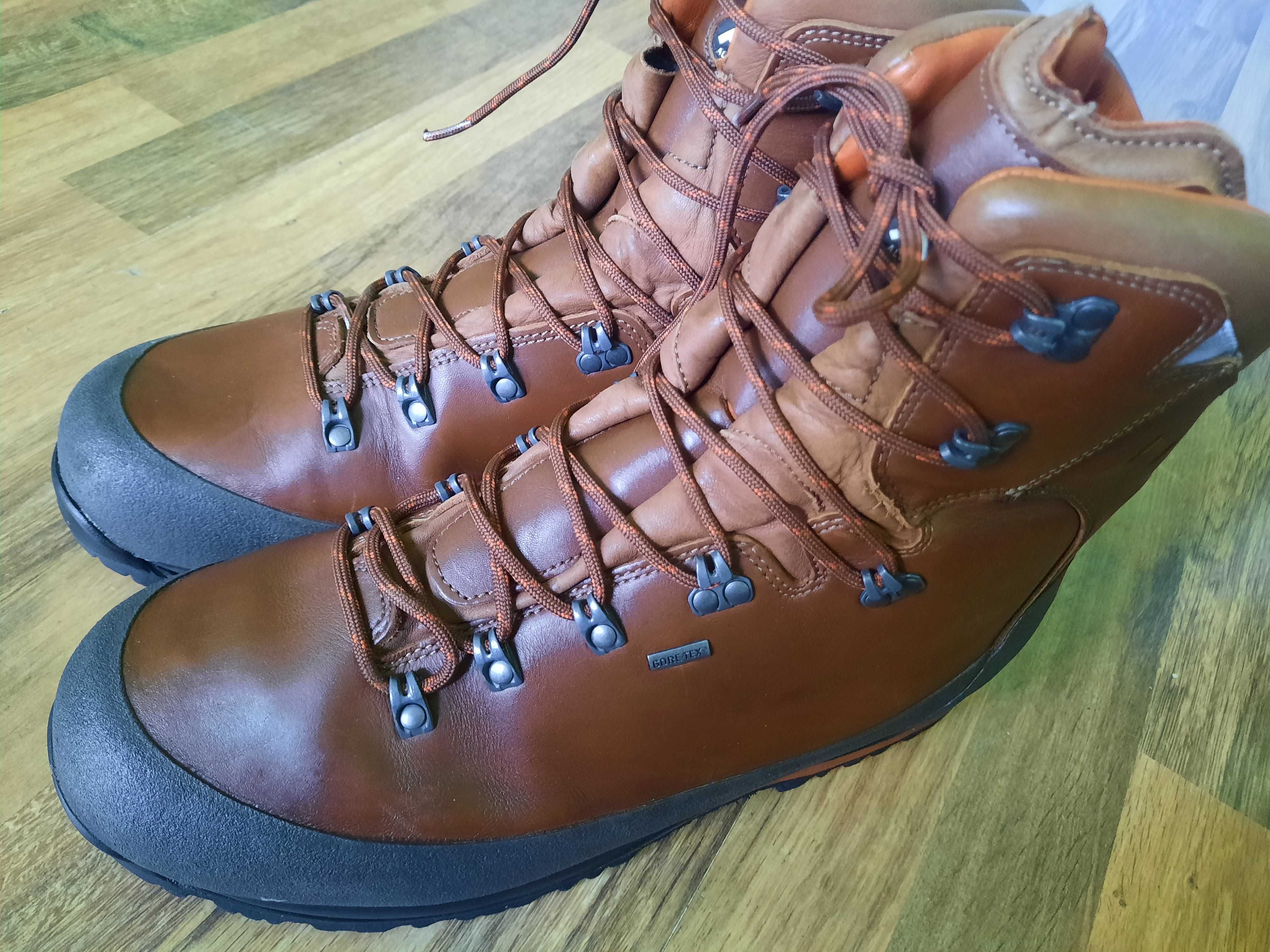 GARMONT,LOWA,Alfa 48,HANWAG,Тimberland-4 чифта,Grisport,ECCO,VIKING