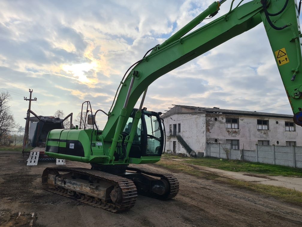 Excavator JCB 200