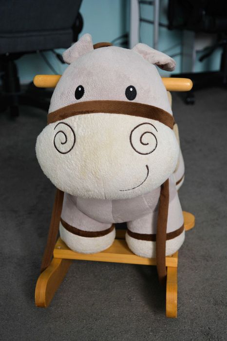 Balansoar pentru copii in forma de magarus