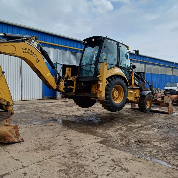 Buldoexcavator 432E