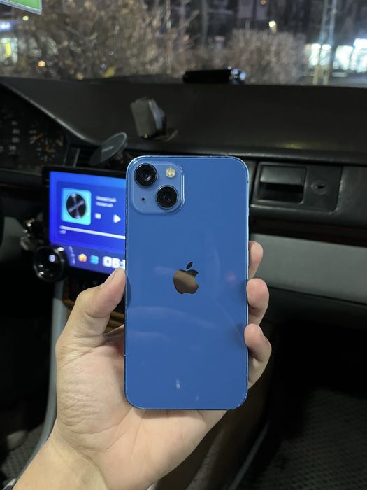 айфон 13 , емкость акб 100%