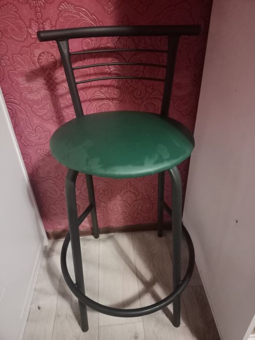 Продам барный стул