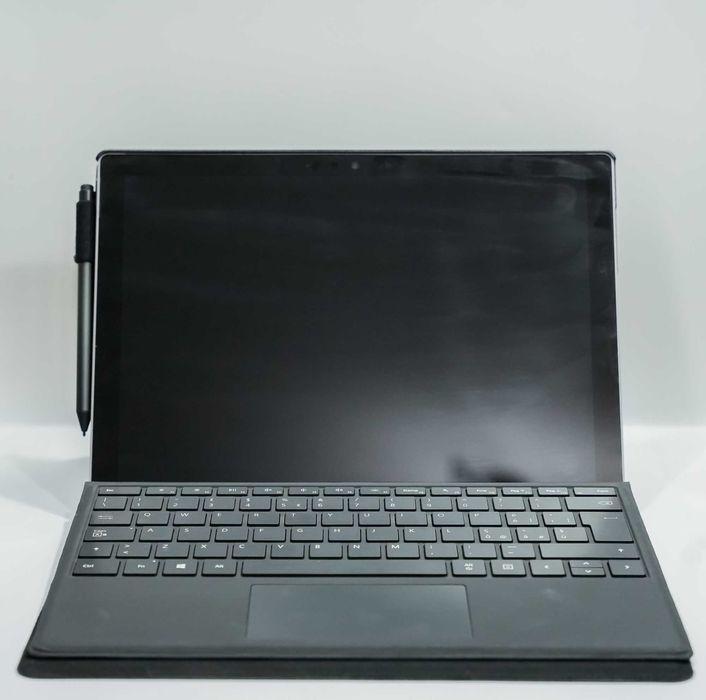 Microsoft Surface Pro 7 8
