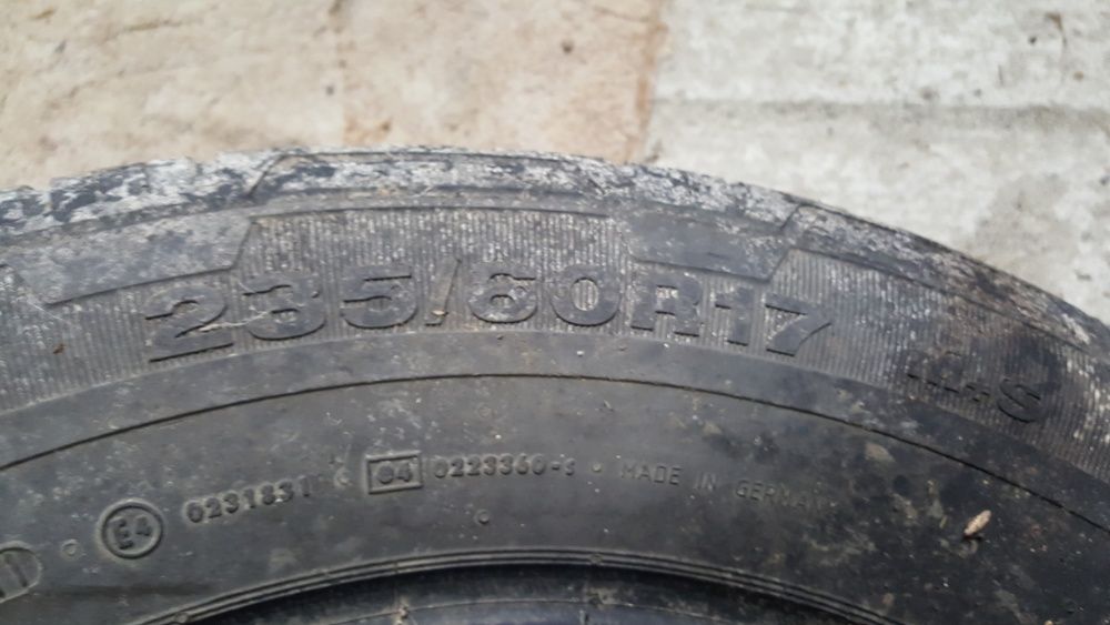 235 60 17 2 броя континентал