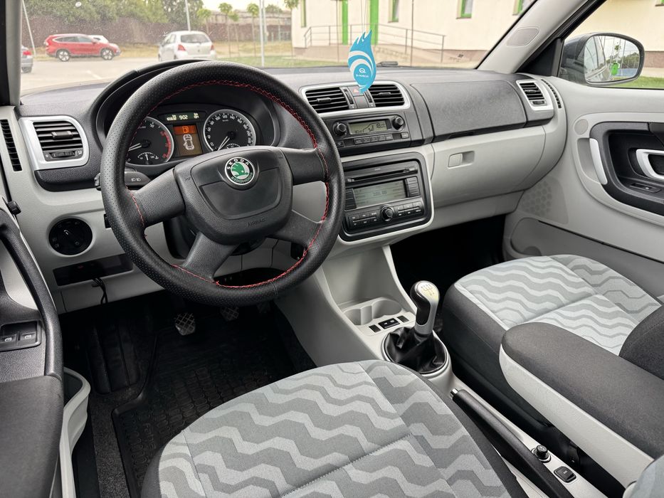 SKODA FABIA AN2010 Nou Adus 1.4 i Clasic Climatronic Xenon Jante Top