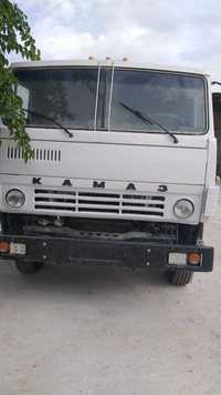 Kamaz mashinasi sotiladi