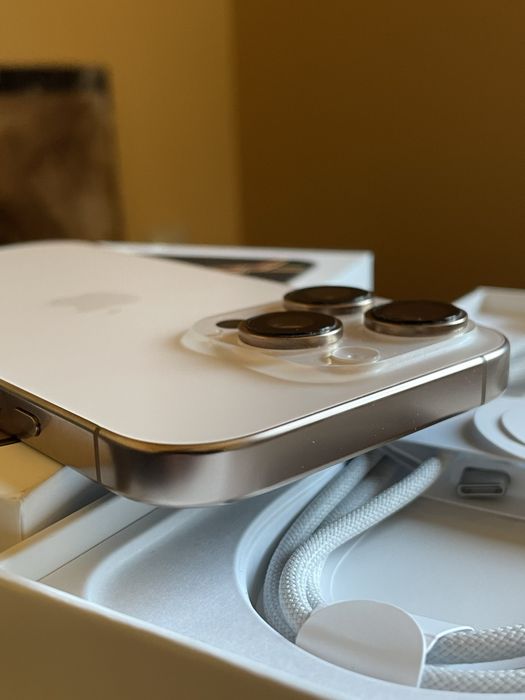 Iphone 16 Pro Desert Titanium 128gb E-Sim