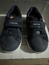 Adidasi pentru baieti marca Geox