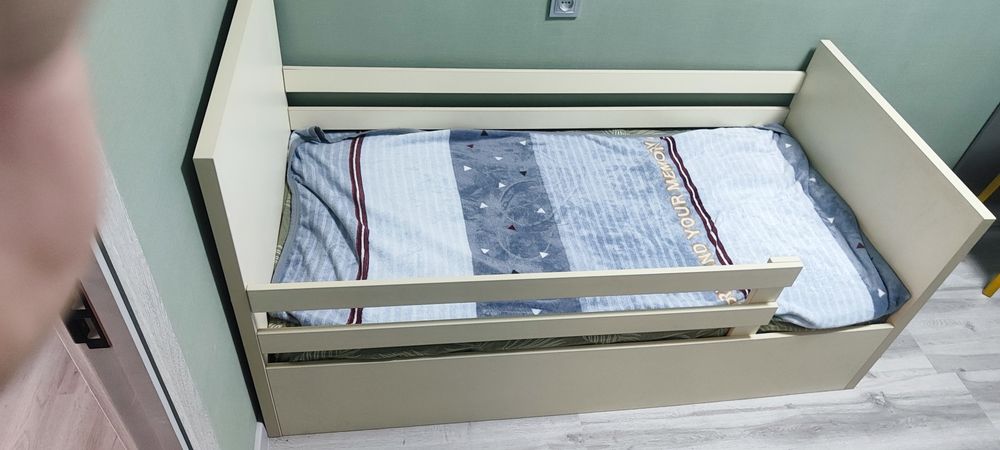 Продается детская кровать.