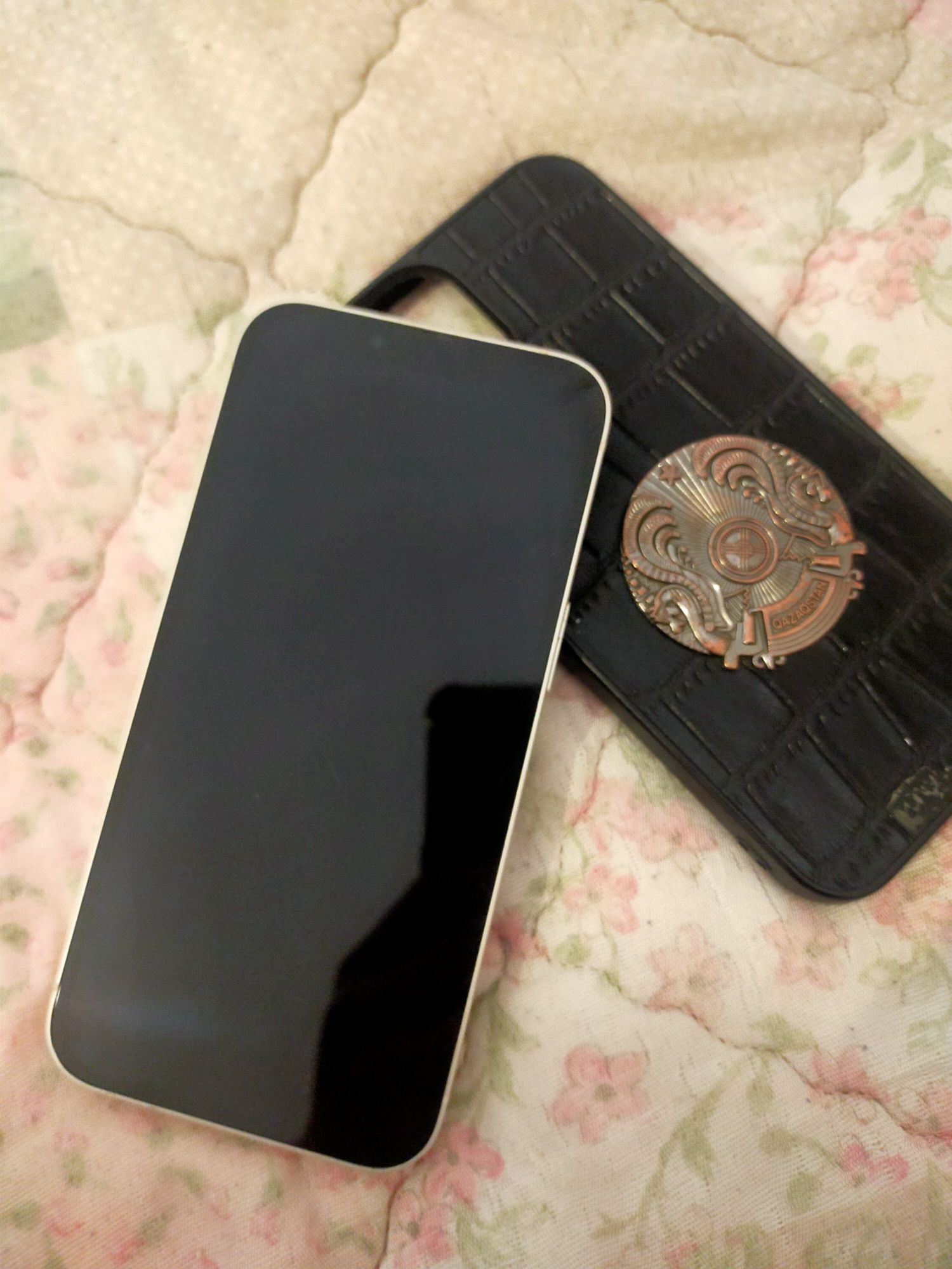 Продаю iphone 13