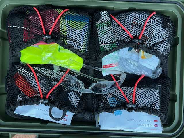 Заглавие: Philips HeartStart FRx AED Дефибрилатор с Травма Кит - Нов