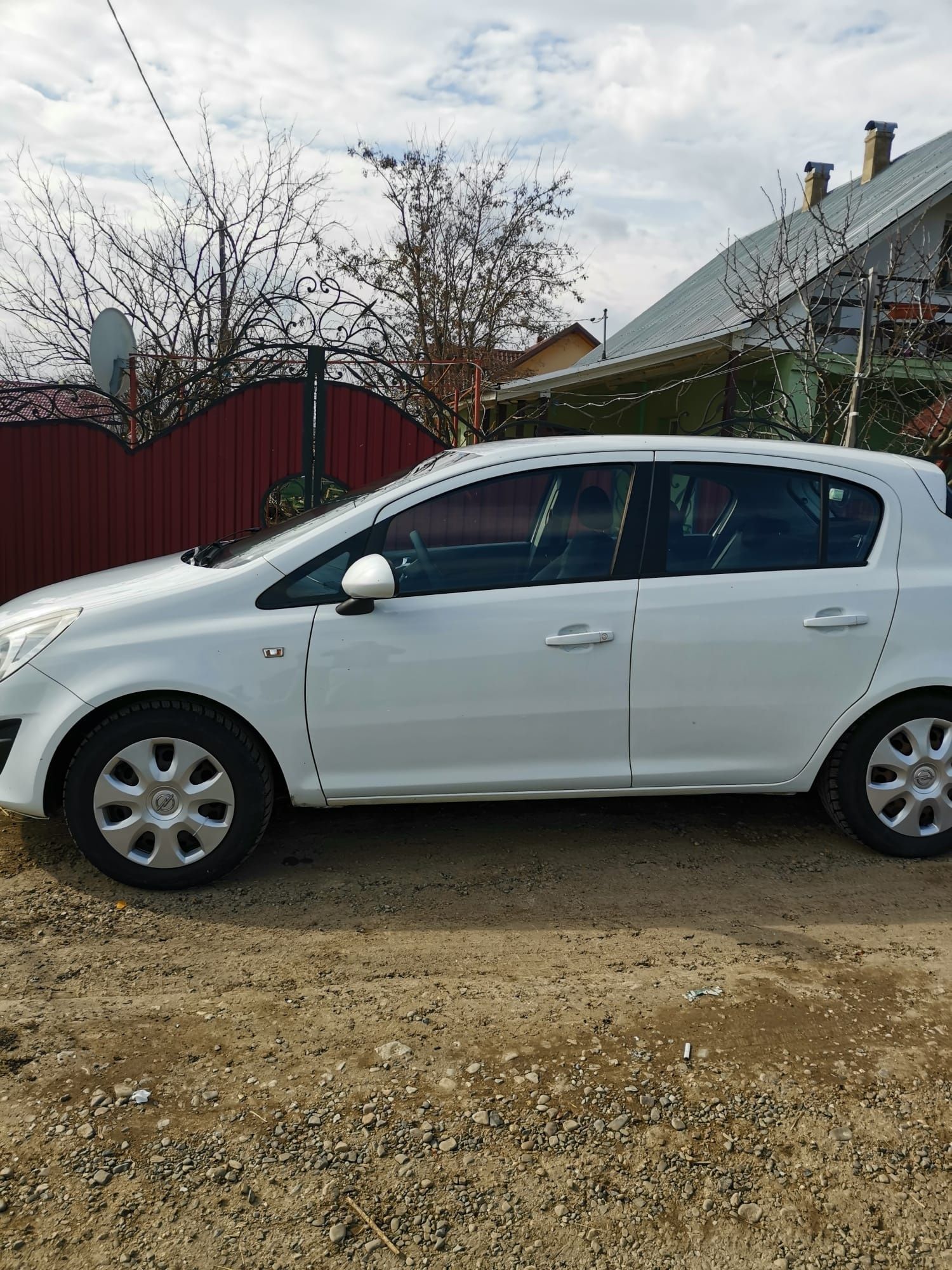 Vând Opel Corsa 1.3cdti- 2013