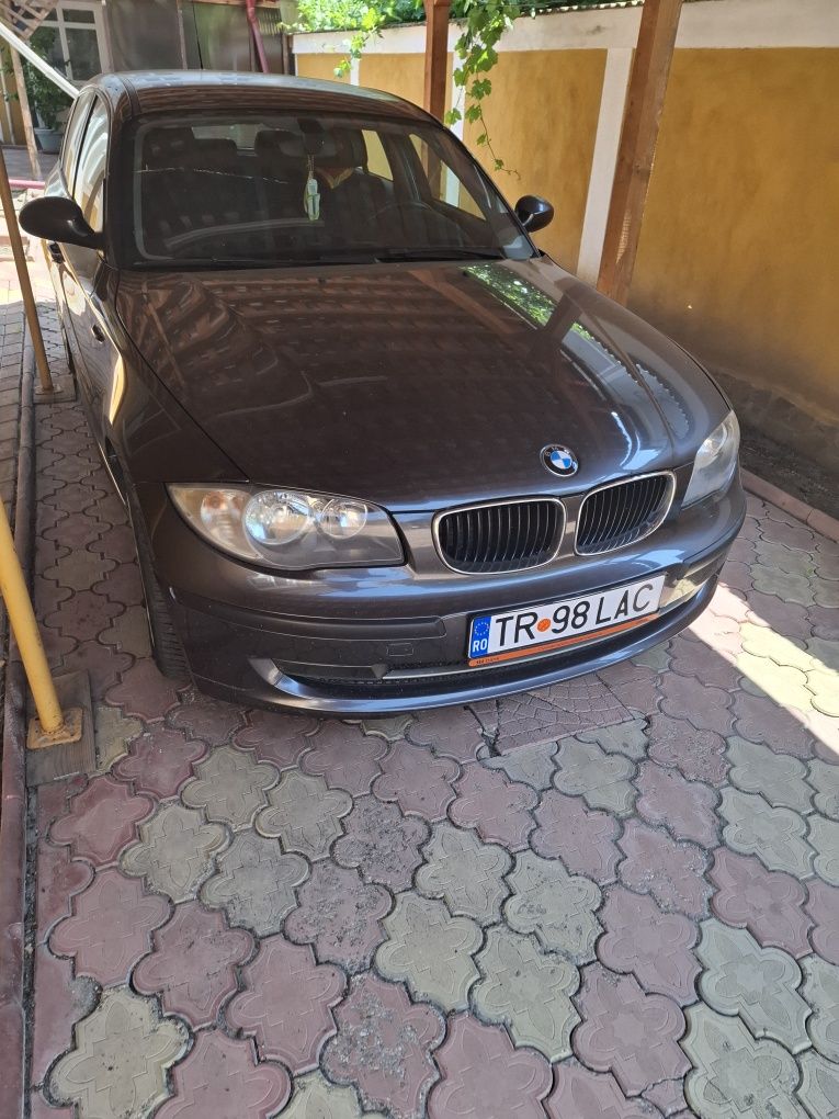 Vând BMW 118d an 2007