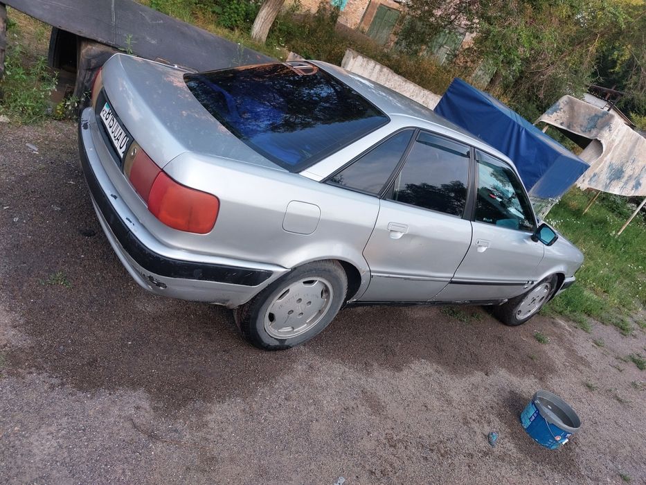 Продам Ауди Б4  Фольксваген